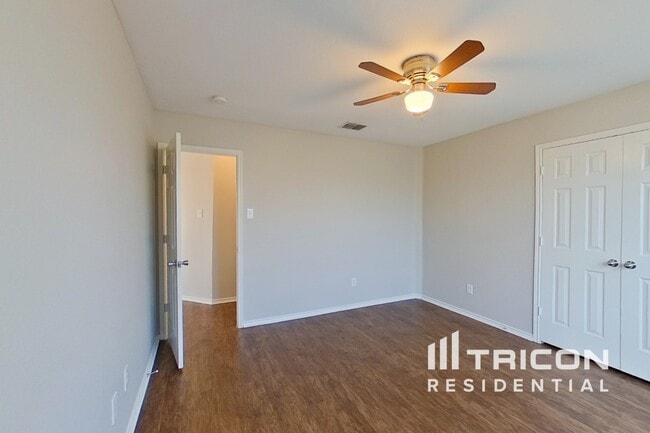 Building Photo - 1714 La Caya Dr