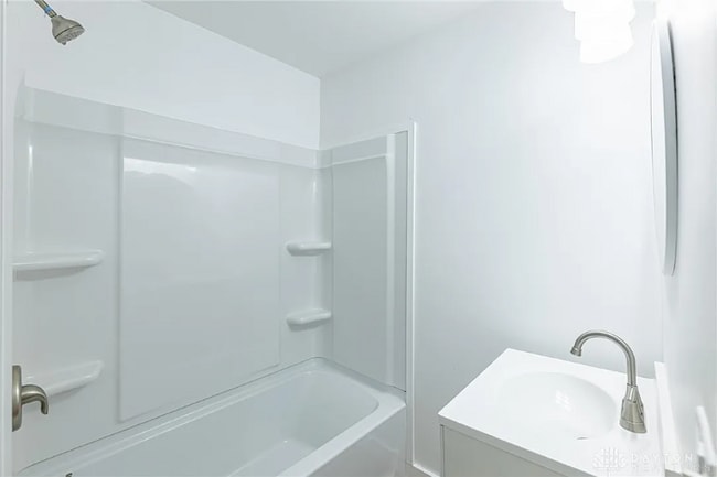 Building Photo - 19 Ridge Ave