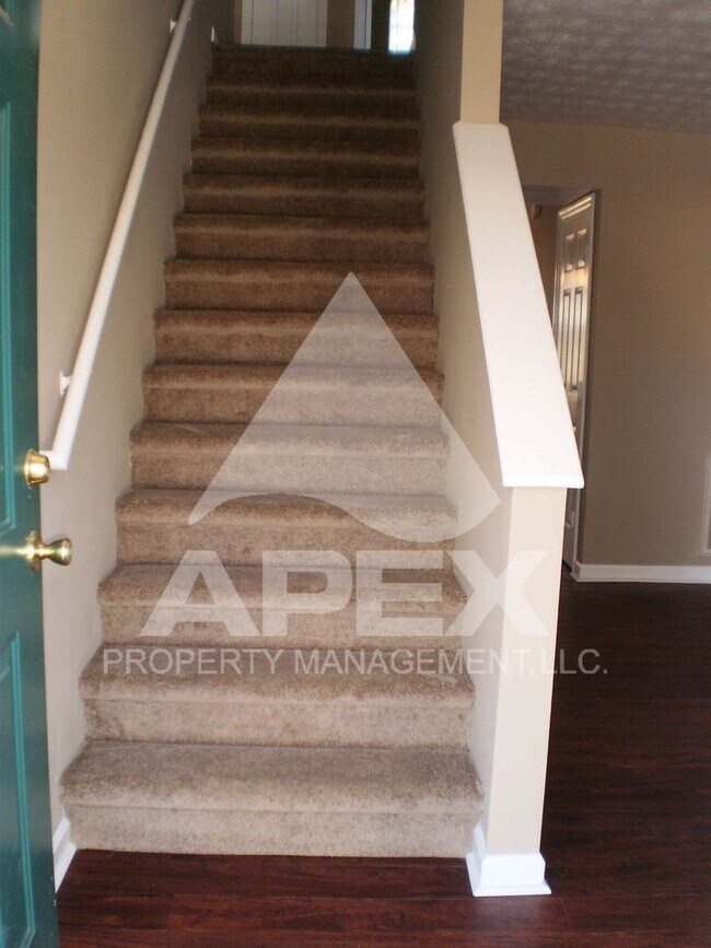 Foto del edificio - 9130 Cedarpark Ln NW
