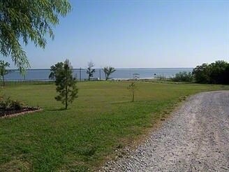  - 600 E State Highway 276