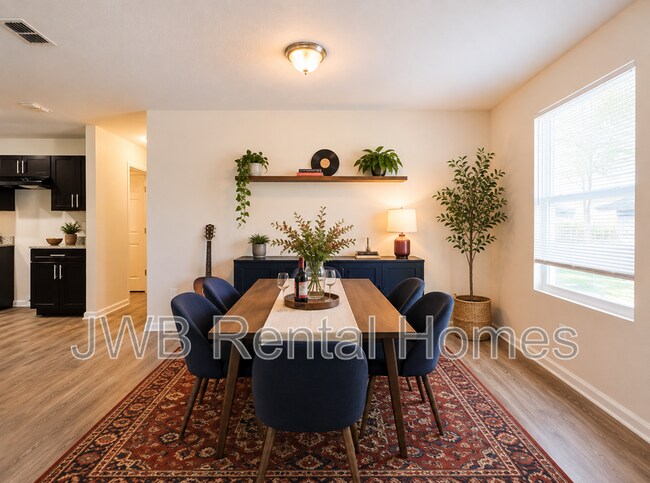 Foto del edificio - 1562 W 32nd St