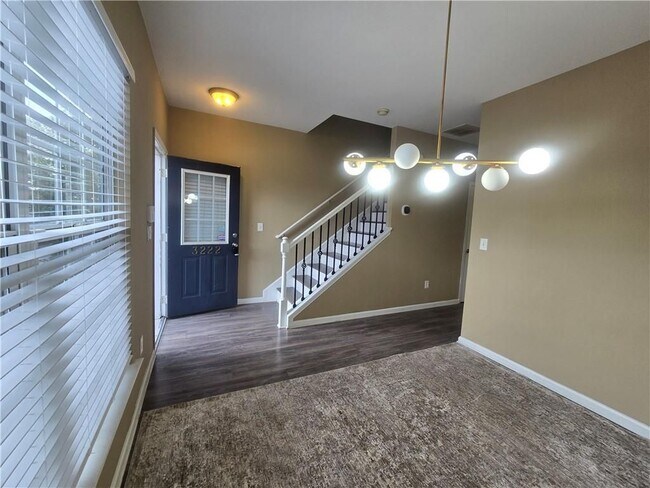 Foto del edificio - 3222 Hidden Cove Cir NW