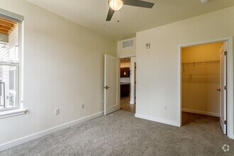 Chroma Apartments photo'
