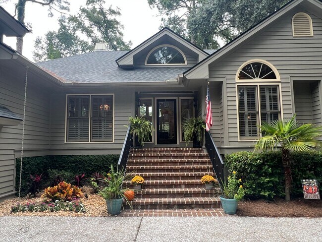 Foto del edificio - Stunning Furnished Home in Sea Pines! ~Ava...