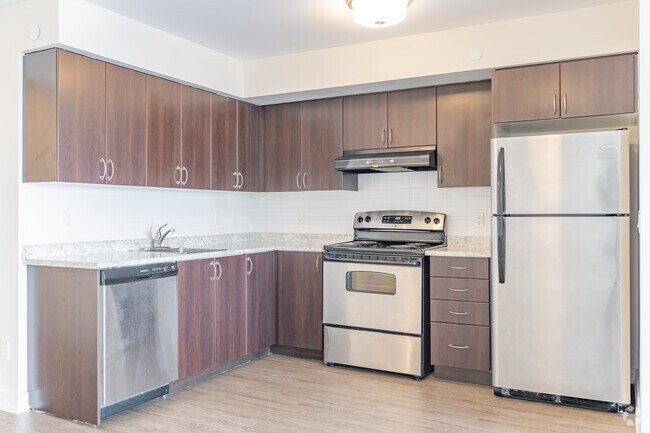 1BR, 1BA - 718SF - Cuisine - 73 Bayly St | Vision at Pat Bayly Square