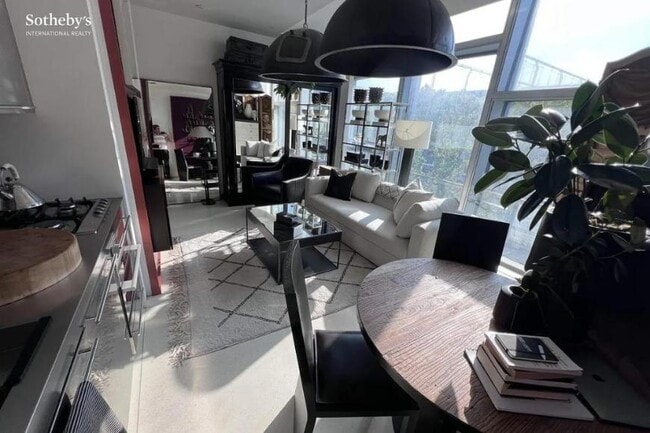 Building Photo - 0 bedroom in New York NY 10011