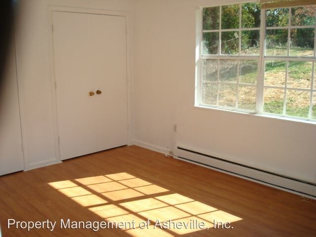 Building Photo - 3 br, 1.5 bath House - 43 Mount Carmel Dr