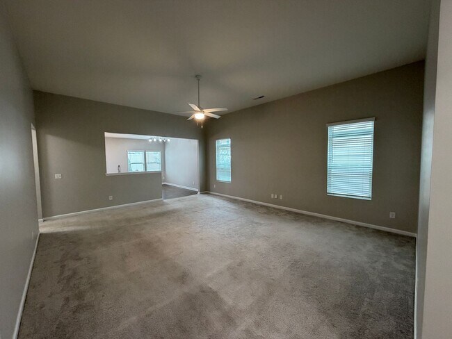 Foto del edificio - Troutman Area - 3 BR / 2 BA + Garage