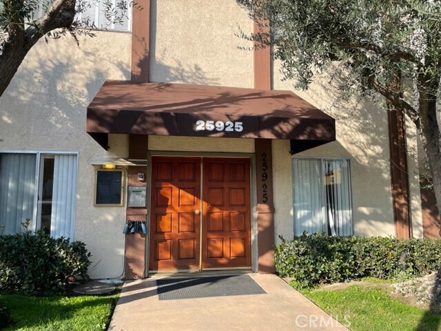 Foto principal - 25925 Narbonne Ave