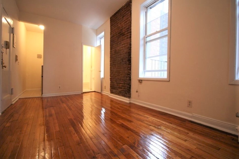 Foto del edificio - 1748 2nd Ave