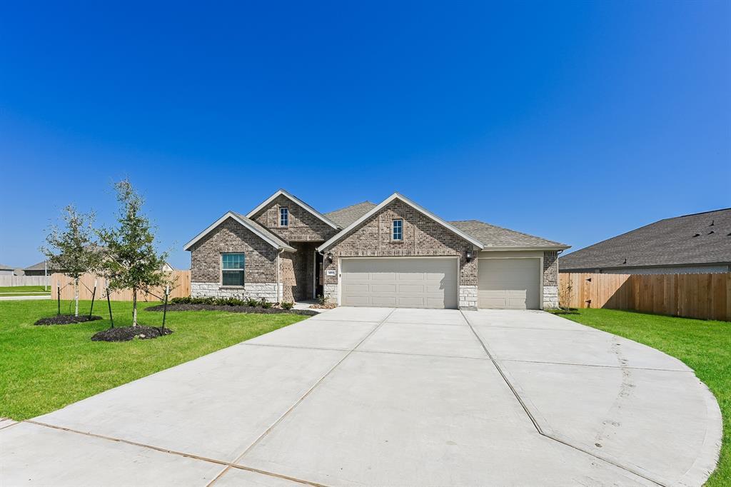 14903 Lake Shore Ave, Mont Belvieu, TX 77523 House Rental in Mont Belvieu, TX