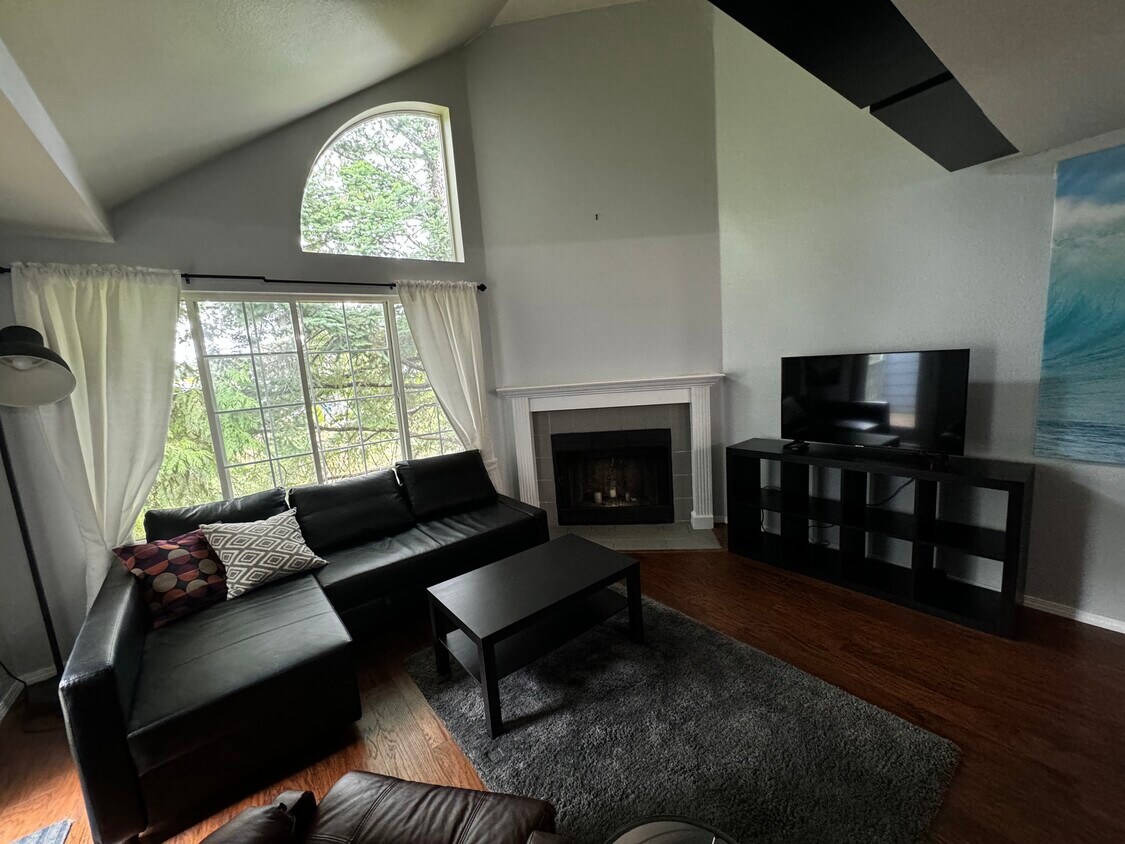 Foto principal - 17602 NW Springville Rd