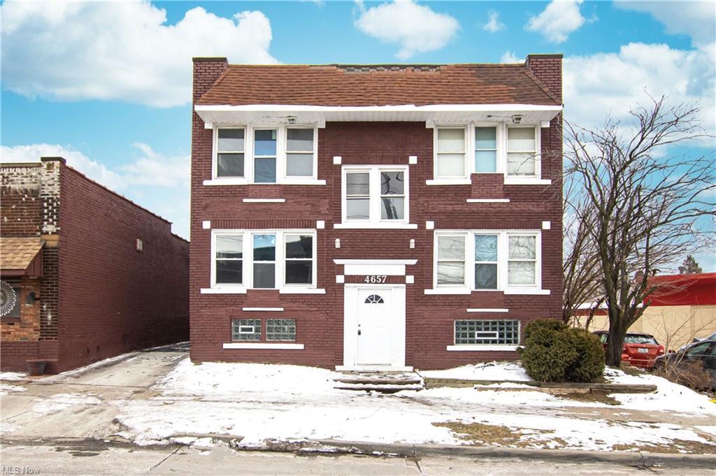 Primary Photo - 4657 Warner Rd