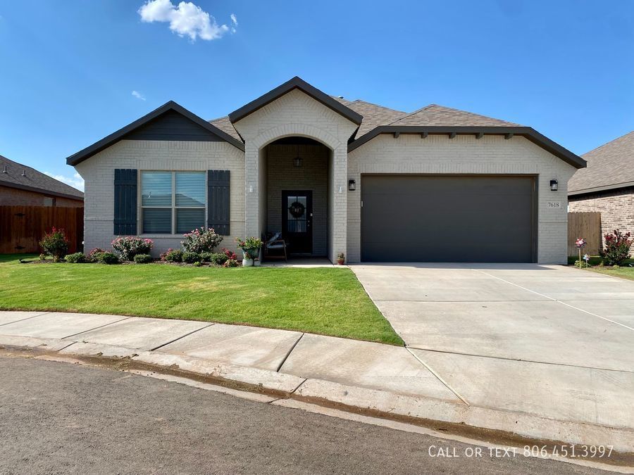 Foto principal - 7618 62nd St