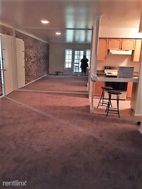 Building Photo - 2 br, 1 bath Condo - 940 Adam Dr Apt B