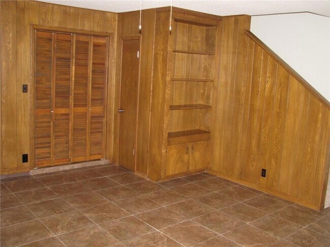 Foto del edificio - 6509 Skycrest Dr