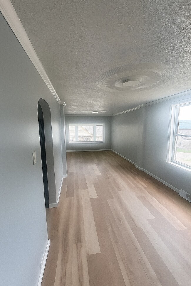 Building Photo - 414 Grant Ave