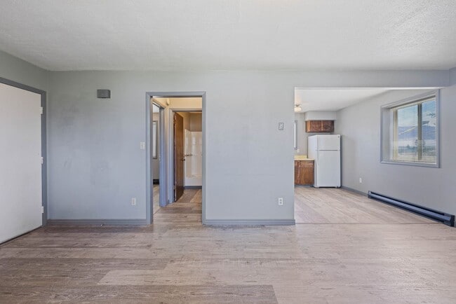 Building Photo - 171 ID-28