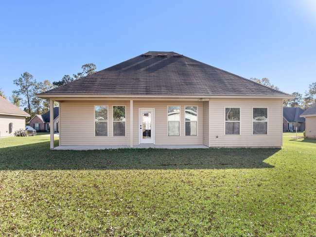 Building Photo - 42189 Broad Walk Ave