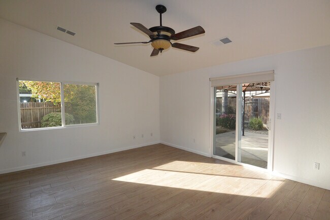 Foto del edificio - Shannon Ranch Neighborhood