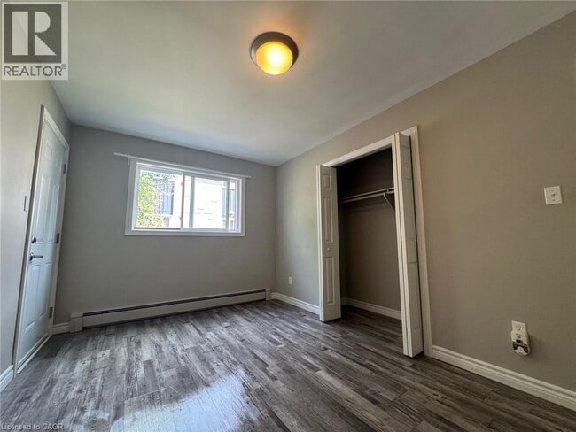Building Photo - 86 Carnaby Crescent