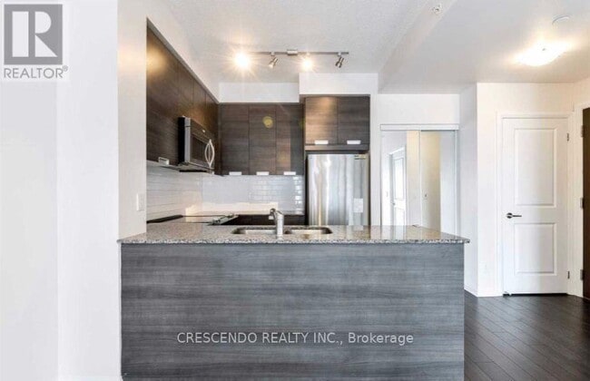 Building Photo - 75 Eglinton Ave W