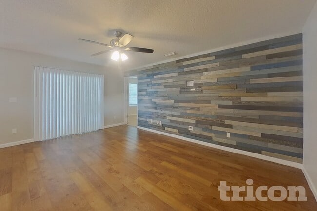 Building Photo - 77094 Crosscut Wy