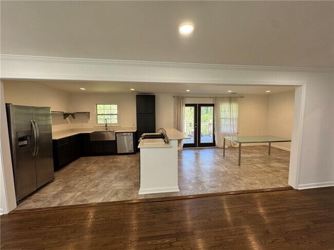 Foto del edificio - 995 Fleetwood Cir SW
