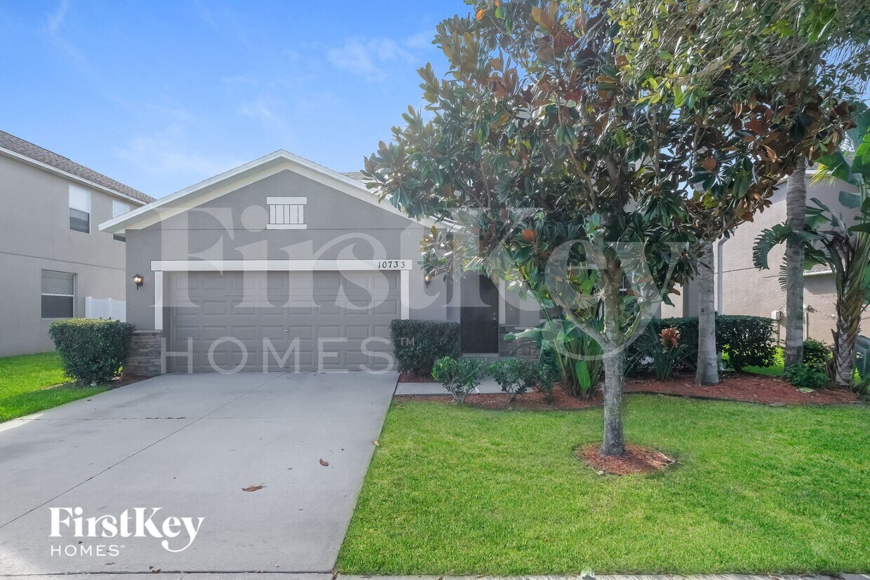 Foto principal - 10833 Kirkwall Port Dr