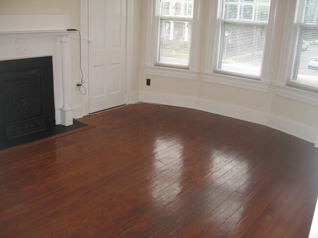 Building Photo - 1101 Manteo St