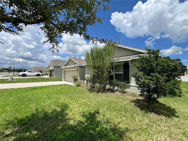 Building Photo - 9735 Pepper Tree Trl