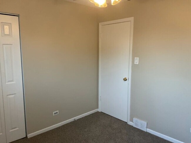 Foto del edificio - 16415 84th Ave