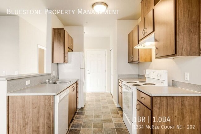 Building Photo - 1334 Mcgee Ct NE