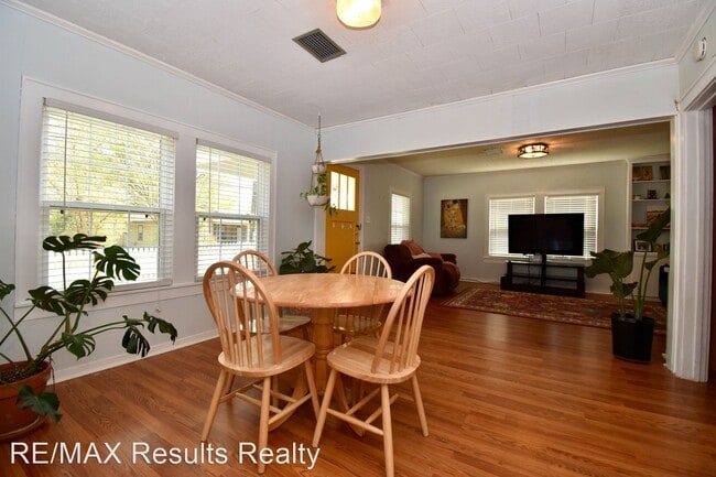 Building Photo - 3 br, 2 bath House - 708 Tech Drive