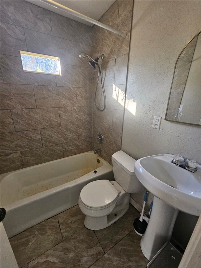 Foto del edificio - 110 NW 3rd St