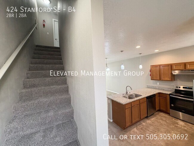 Foto del edificio - 424 Stanford Dr SE