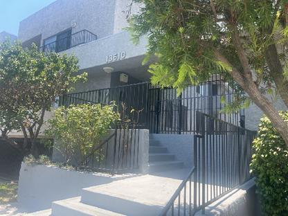 Foto del edificio - 13610 Vanowen St