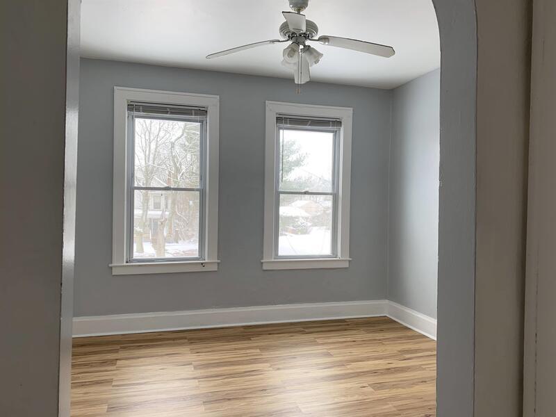 Foto principal - 322 Woodlawn Rd