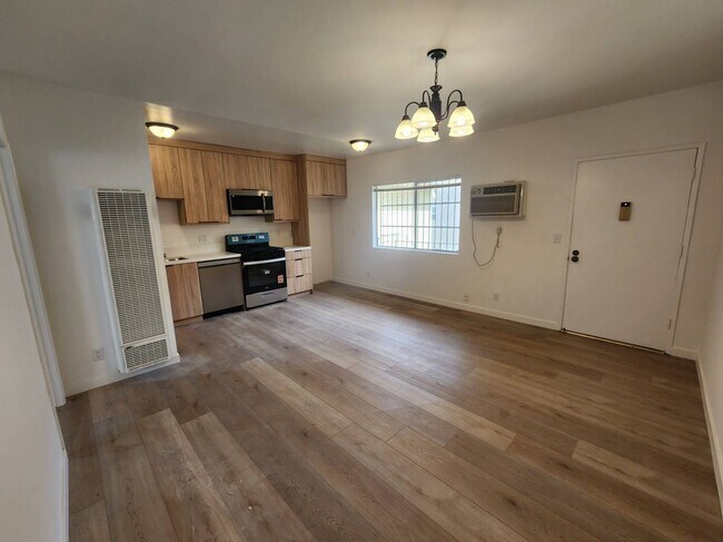 Foto del edificio - 914 Felspar St