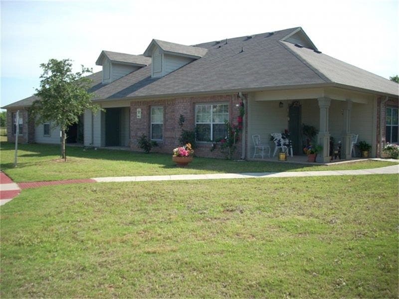 Primary Photo - 2405 J J Flewellen Rd