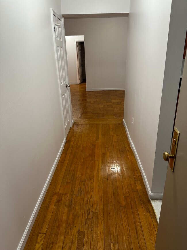 Entry into apt - 333 Fairmount Ave