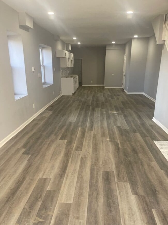 Building Photo - Anika Homes 4 Bedroom