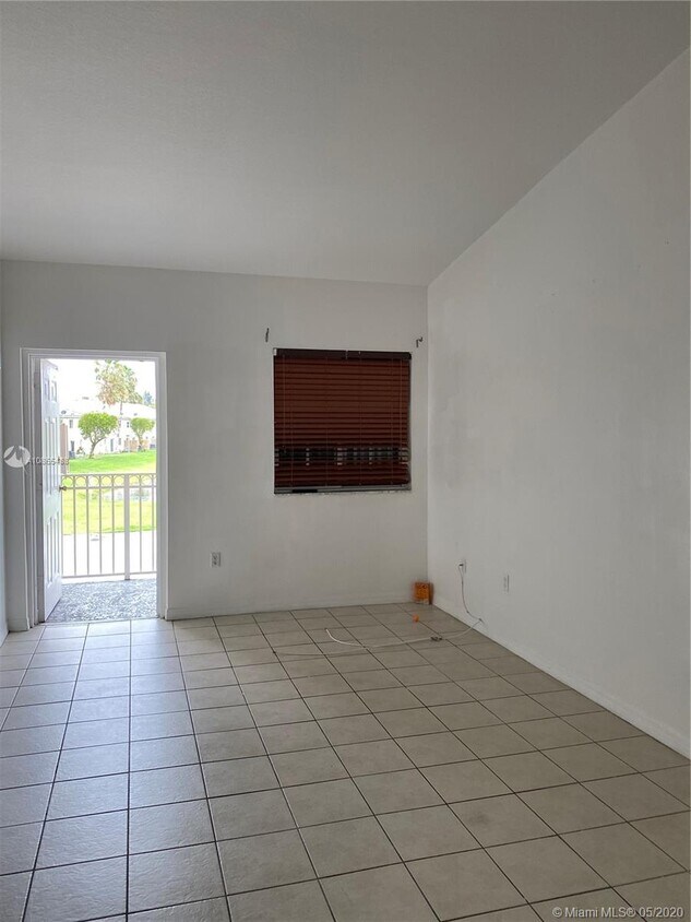 2721 SE 12th Pl Unit 203, Homestead, FL 33035 Condo for Rent in