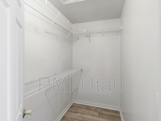 Building Photo - 3211 S 945 E