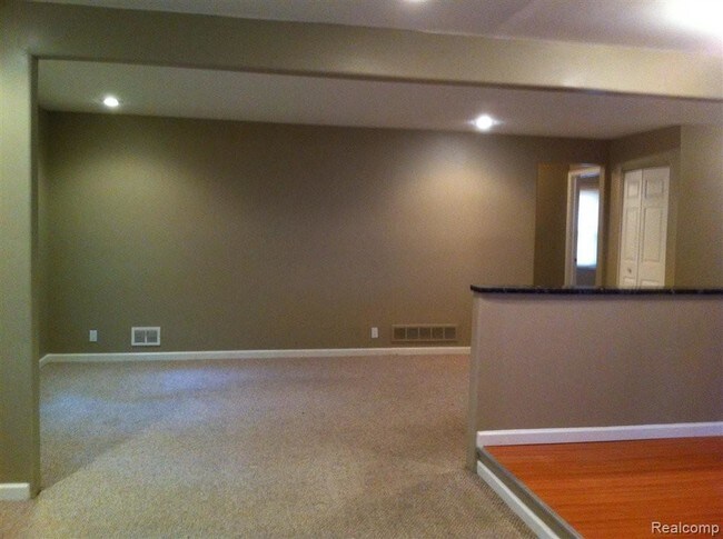 Foto del edificio - 29847 Spring Hill Dr