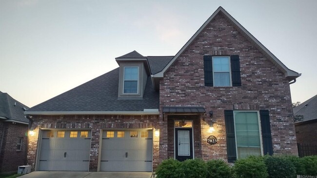 Building Photo - 7023 Myrtle Bluff Dr