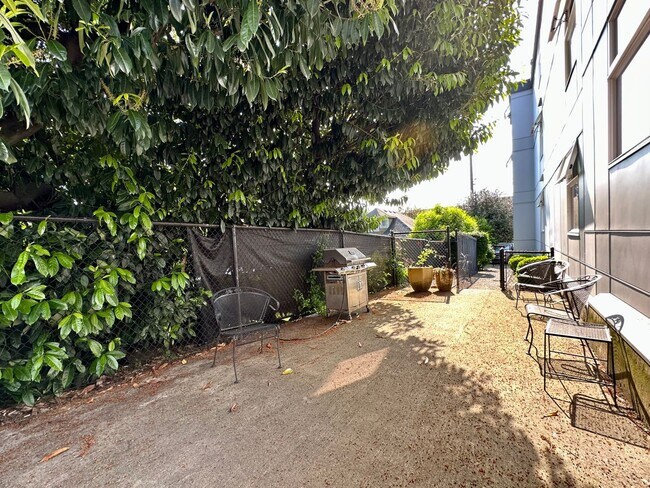 Foto del edificio - 3661 Phinney Ave N