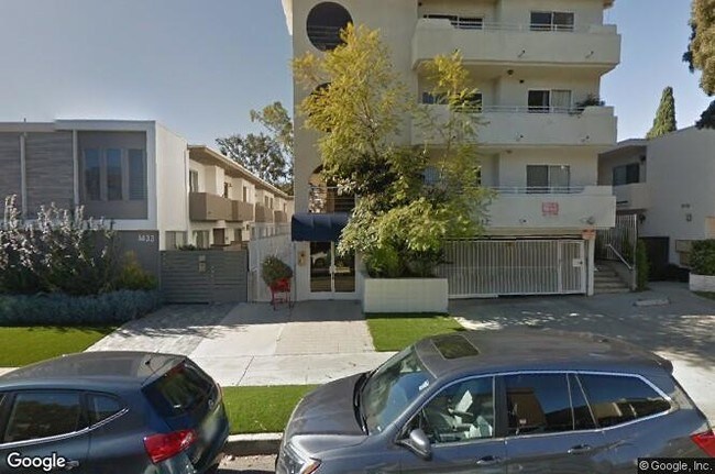 Edificio de 4 plantas - 1427 Saltair S Ave