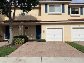 Building Photo - 2789 S Evergreen Cir