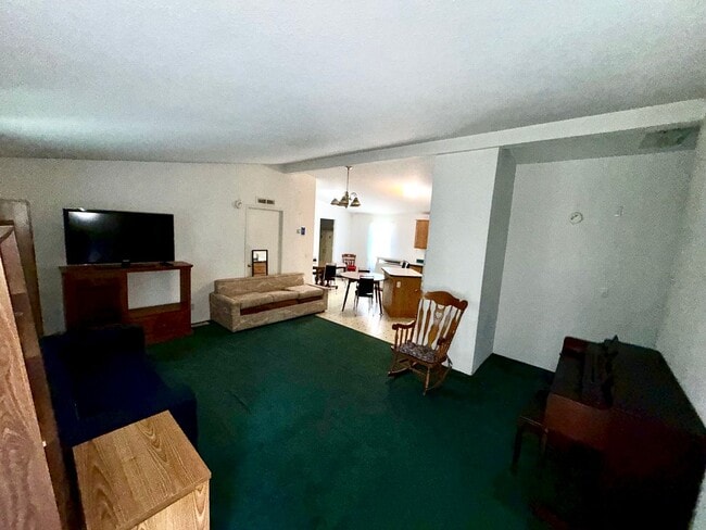 Building Photo - 307 N Empire Blvd